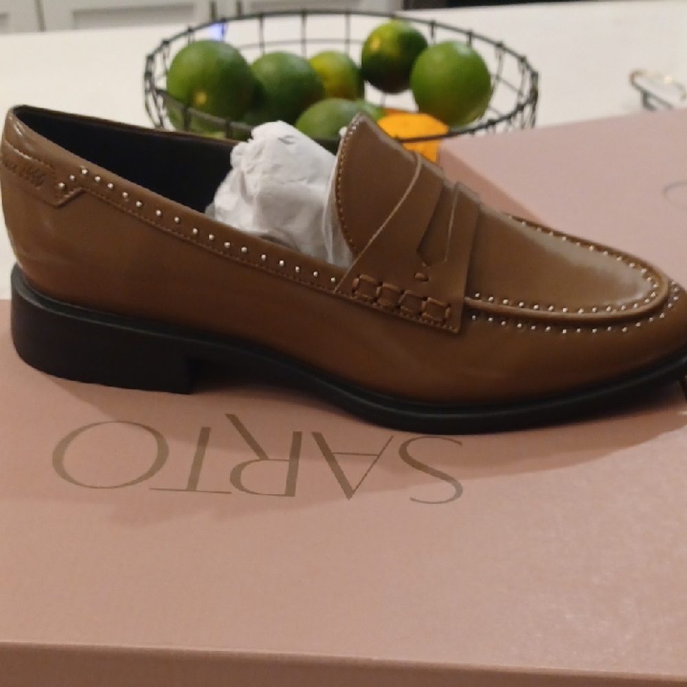 Franco Sarto A EDEN STUDS Women's Brown Loafers Shoes Nwb SARTO